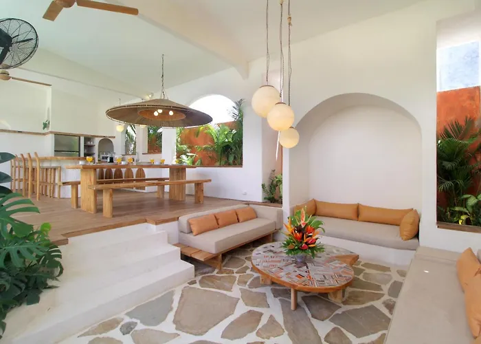 Villa Paradisua By Optimum Bali - Bumbak Street *